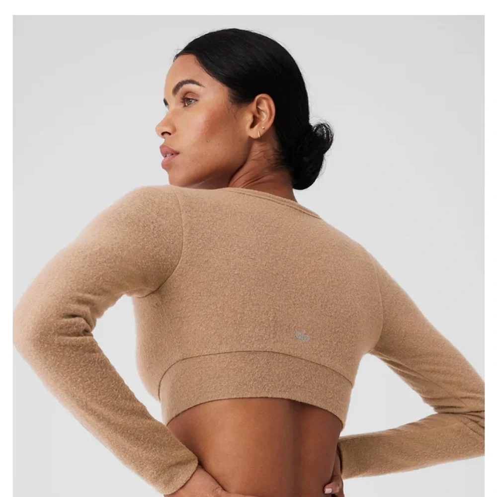 ALO Yoga Camel Button-Up Crop Top - Picture 2 of 4